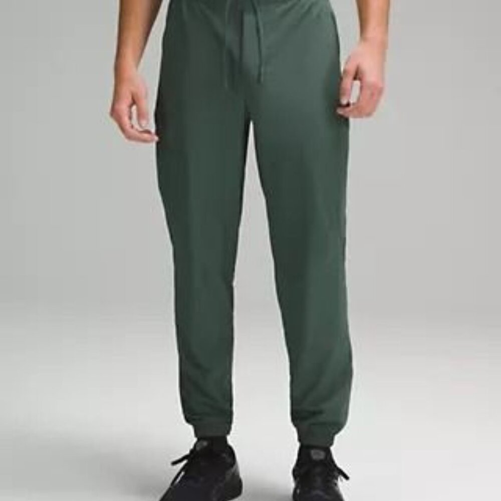 Men’s Lululemon License To Train Cargo Joggers Size L [NWT]